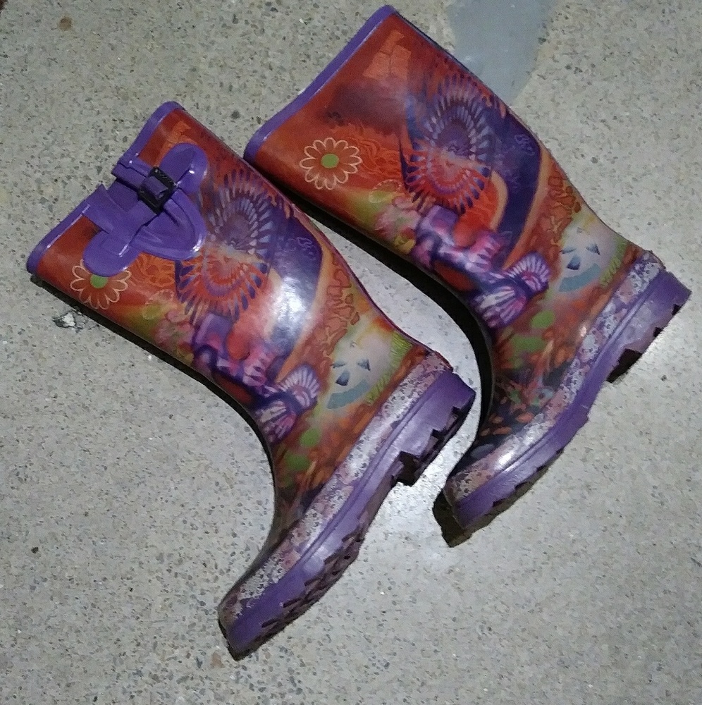 Rain boots